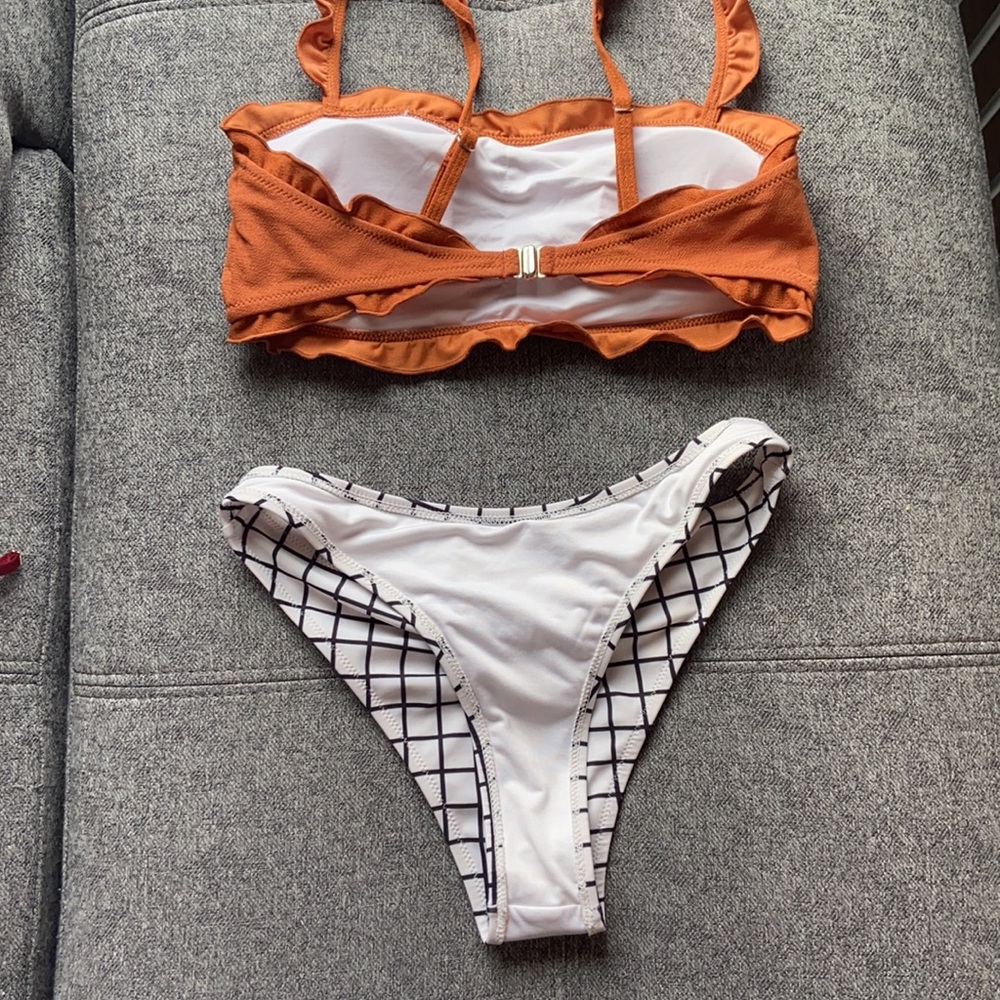 Cute Bikini! - Picture 3 of 4